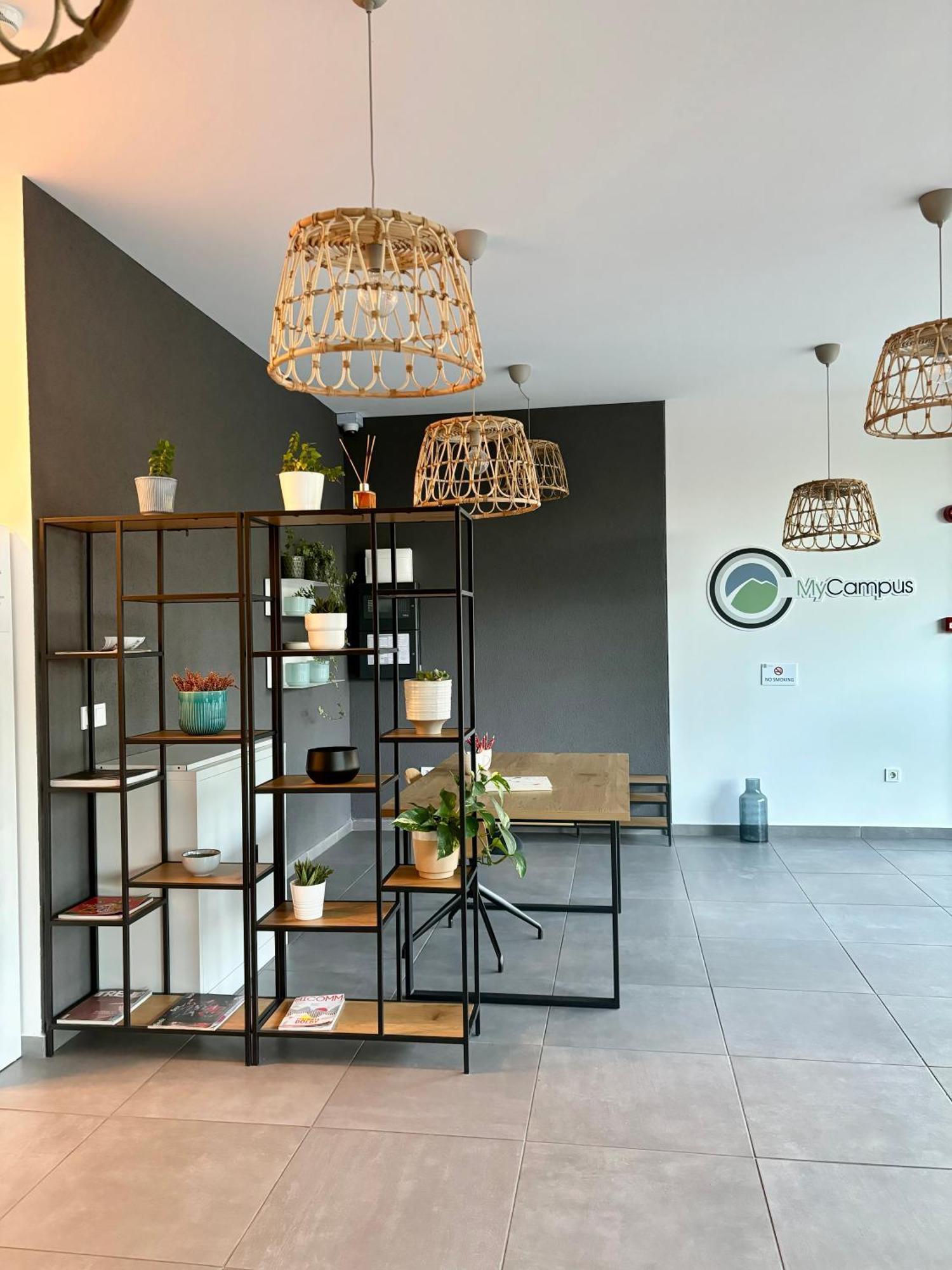 Mycampus Unwe Studentski Mountain Views Modern Kitchen Equipment Sofia Bagian luar foto